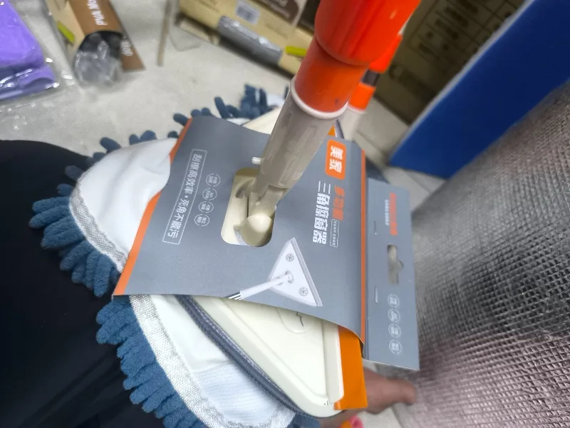  Үч бурчтуу терезе тазалагыч